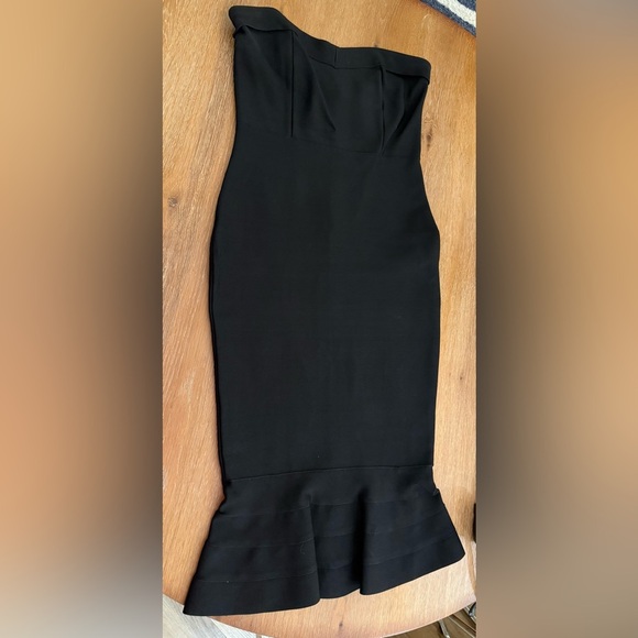 Dresses & Skirts - Black Strapless Bandage Dress with Ruffle Hem – Size L